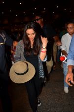 Preity zinta with husband snapped in Mumbai on 12th May 2016